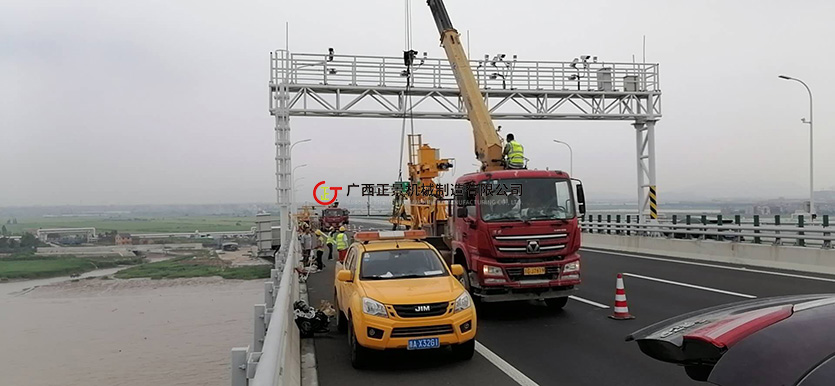 橋梁排水管安裝設(shè)備